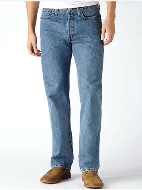 Levi's Men's Straight-Leg Jeans in Light Blue Denim